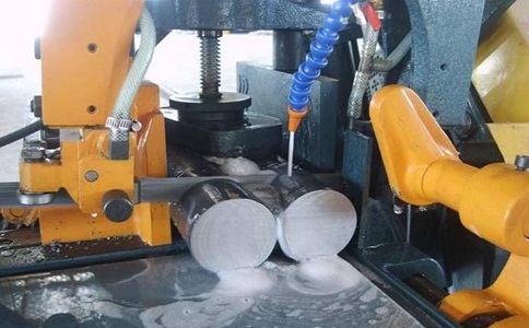 西流河镇卧式带锯床的送料方式有哪几种？