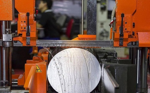 西流河镇立式金属带锯床切削出现跑带故障解决方法! 西流河镇立式金属带锯床切削出现跑带故障解决方法!